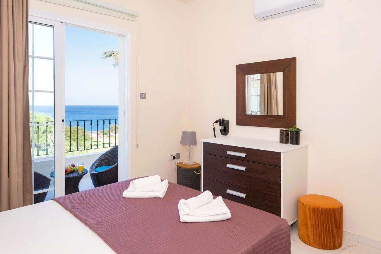 Villa Oceania - Beachfront Παραλίμνι Εξωτερικό φωτογραφία