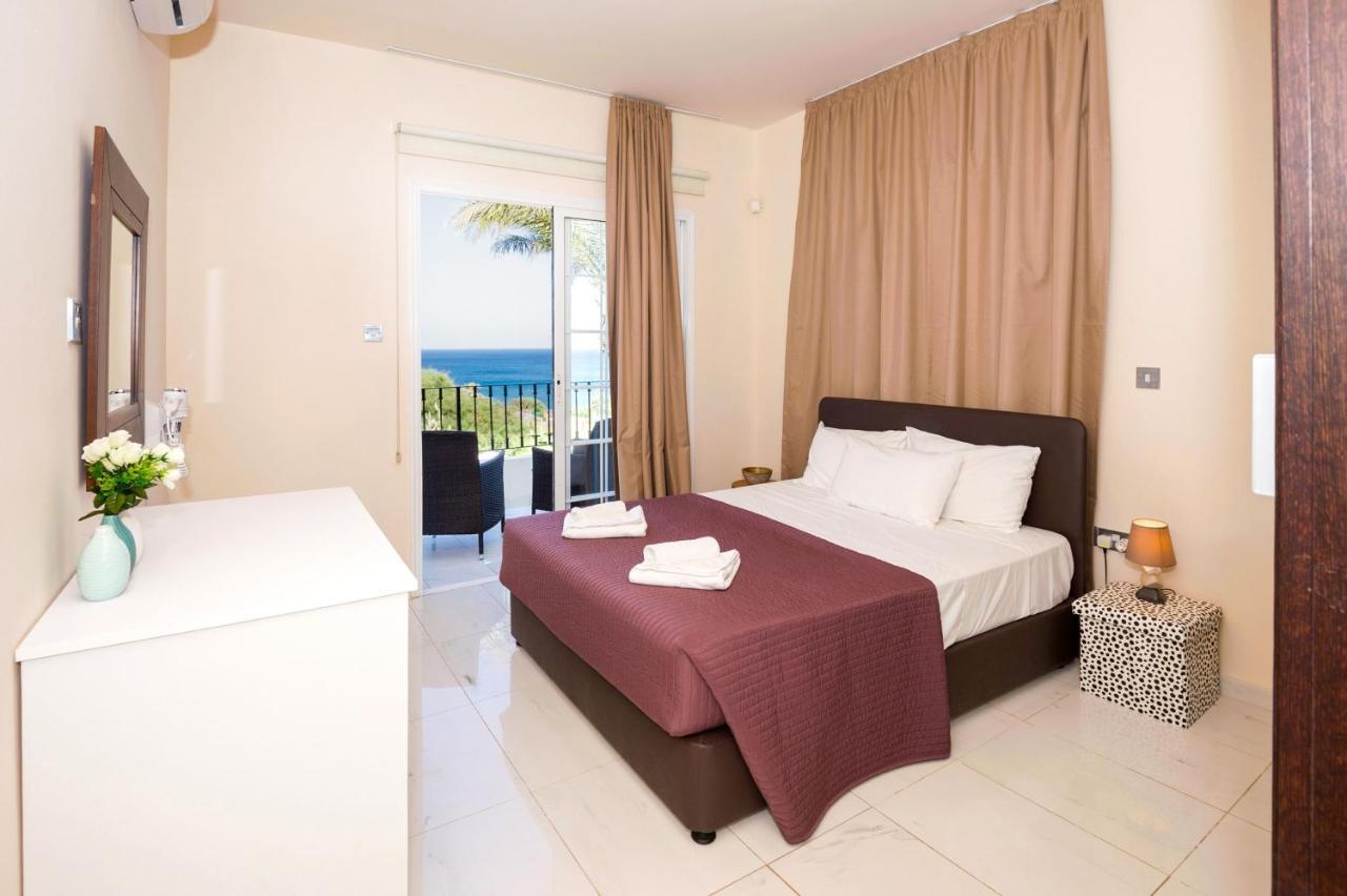 Villa Oceania - Beachfront Παραλίμνι Εξωτερικό φωτογραφία