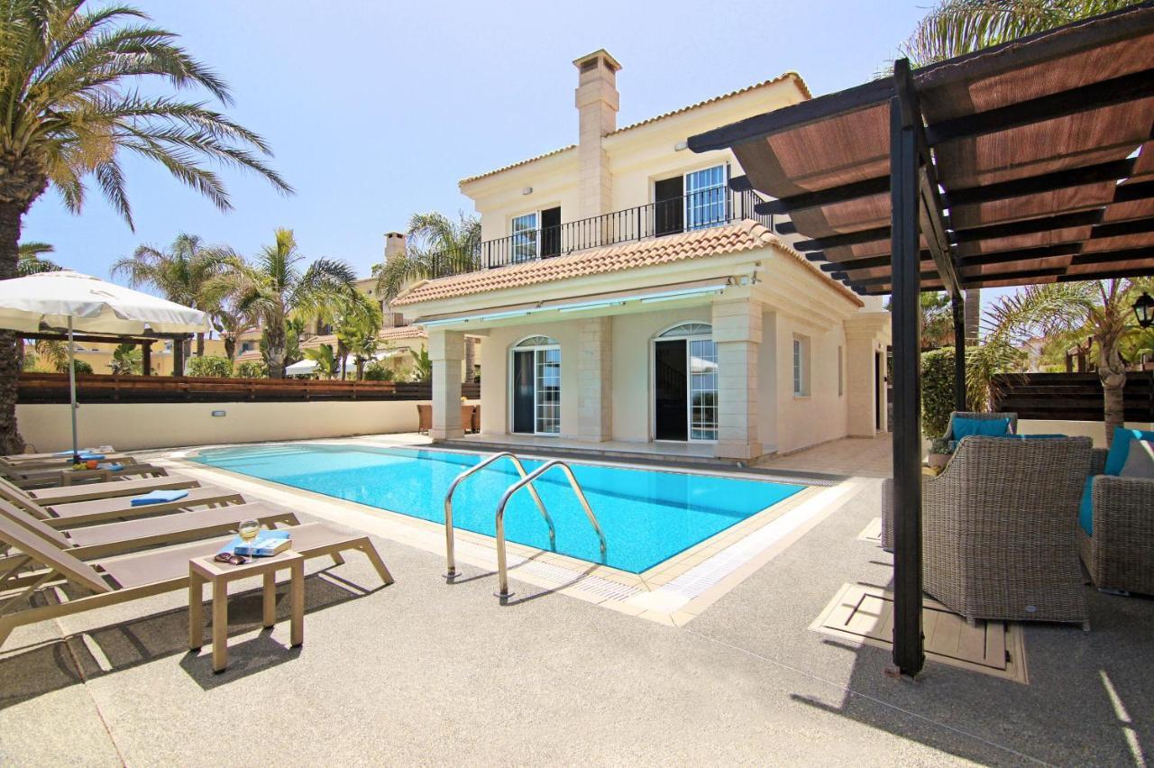 Villa Oceania - Beachfront Παραλίμνι Εξωτερικό φωτογραφία