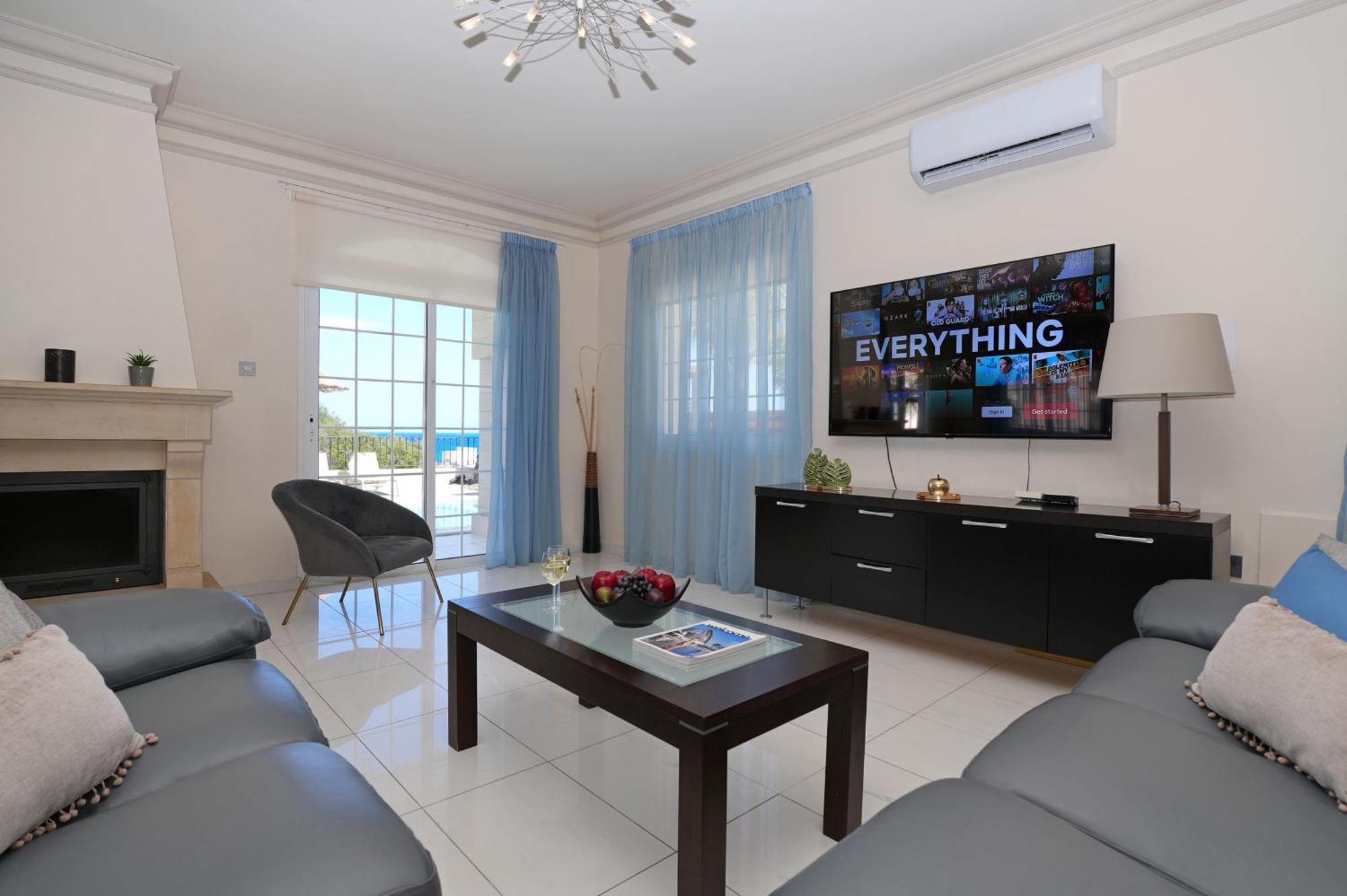 Villa Oceania - Beachfront Παραλίμνι Εξωτερικό φωτογραφία